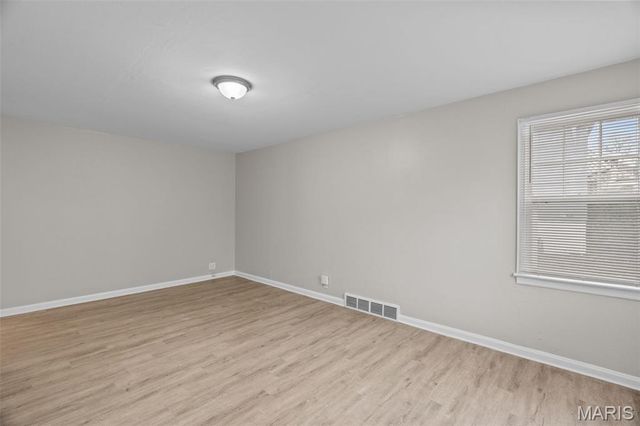 7431 Esterbrook Drive, St Louis, MO 63136