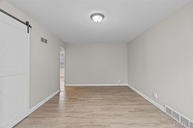 7431 Esterbrook Drive, St Louis, MO 63136