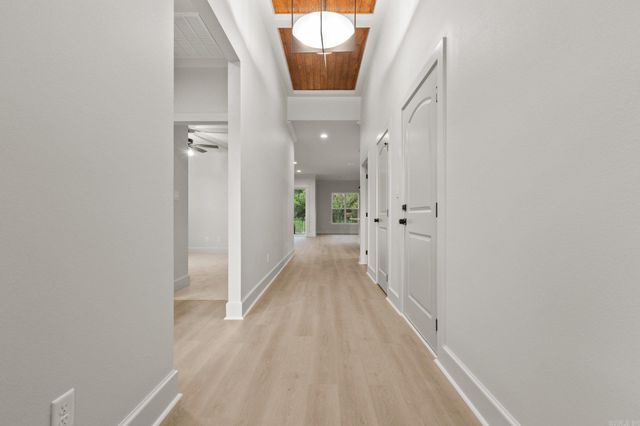 16 Mountain Brook Road, Little Rock, AR 72223