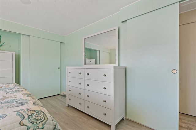 3301 ALT 19 611, Palm Harbor, FL 34683