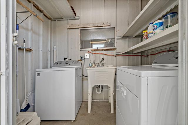 3301 ALT 19 611, Palm Harbor, FL 34683