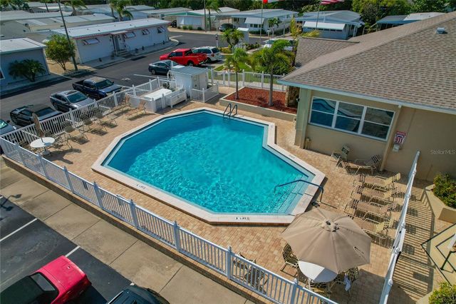 3301 ALT 19 611, Palm Harbor, FL 34683