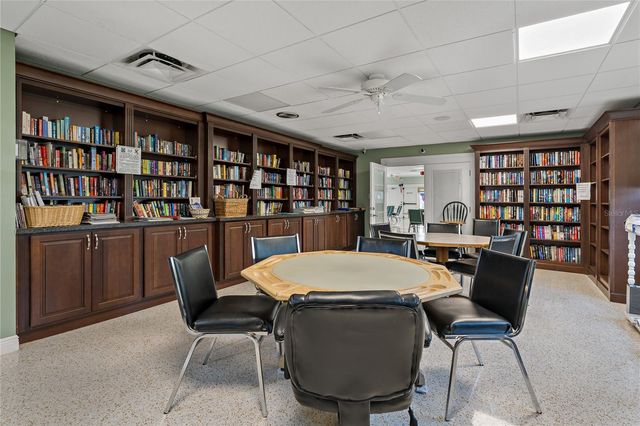 3301 ALT 19 611, Palm Harbor, FL 34683