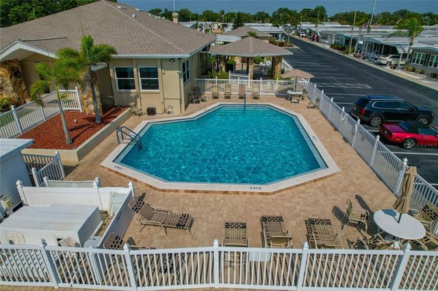 3301 ALT 19 611, Palm Harbor, FL 34683