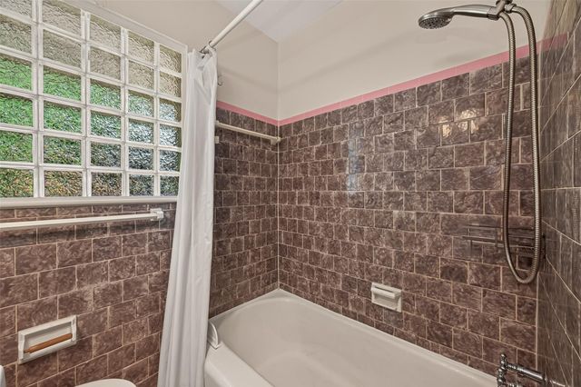 3402 Cameo Drive, Houston, TX 77080