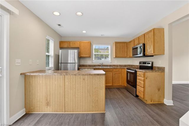 614 Grasswren Way, Greensboro, NC 27409