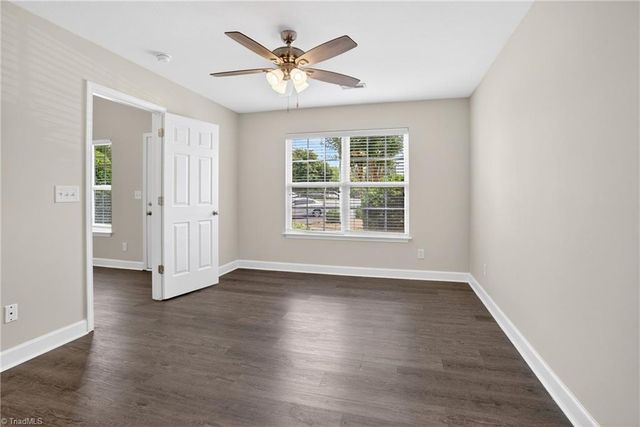 614 Grasswren Way, Greensboro, NC 27409