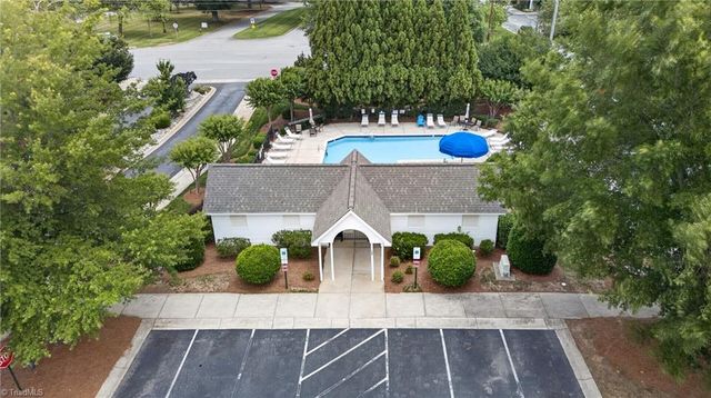 614 Grasswren Way, Greensboro, NC 27409