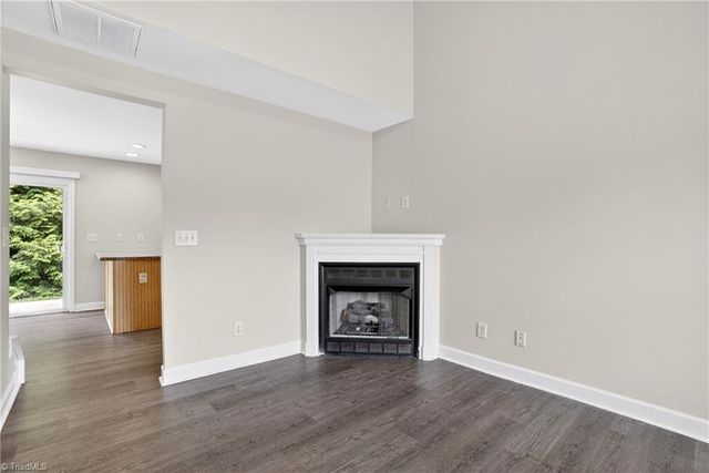 614 Grasswren Way, Greensboro, NC 27409