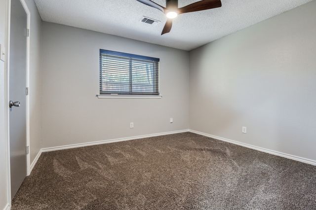 322 Cardinal Creek Drive, Duncanville, TX 75137