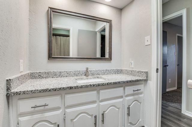 322 Cardinal Creek Drive, Duncanville, TX 75137