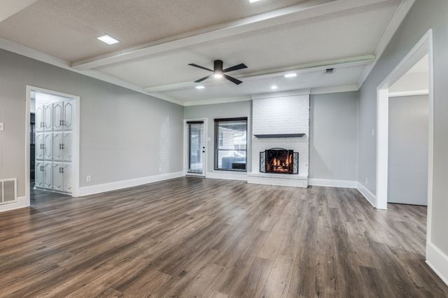 322 Cardinal Creek Drive, Duncanville, TX 75137