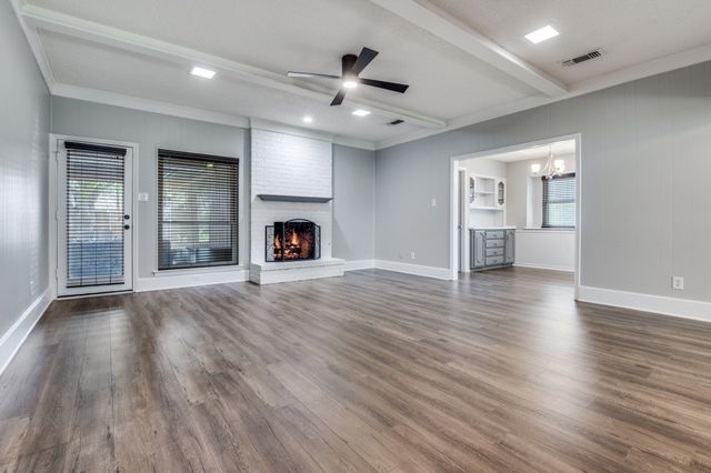 322 Cardinal Creek Drive, Duncanville, TX 75137