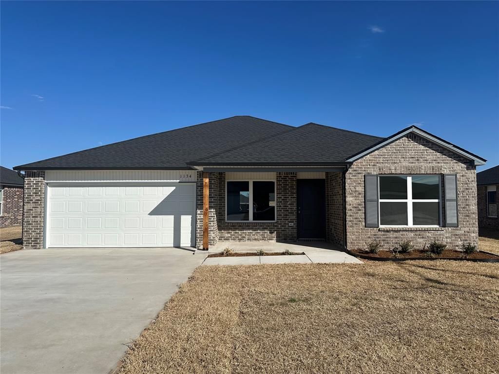 1134 Sunflower Lane, Newcastle, OK 73065