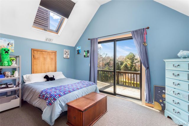 8 Hill Drive, Riverhead, NY 11901