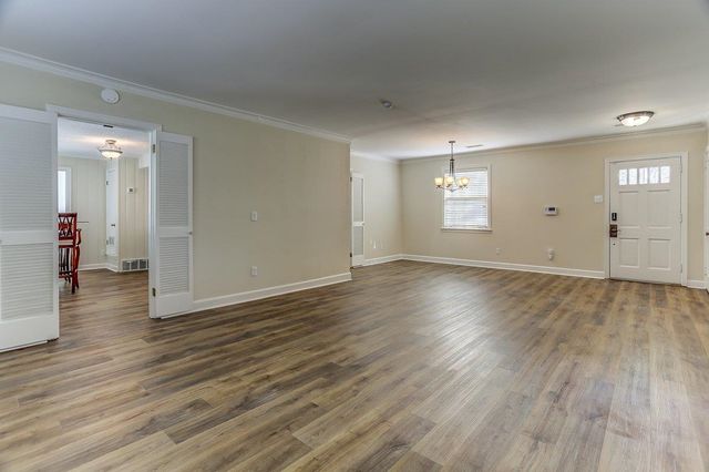 4578 SEQUOIA RD, Memphis, TN 38117