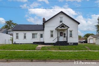 1465 Barclay Street, Muskegon, MI 49441