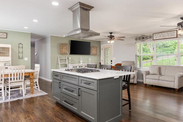 1303 Tabitha Drive, Hixson, TN 37343