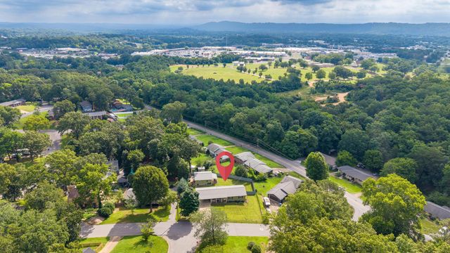 1303 Tabitha Drive, Hixson, TN 37343