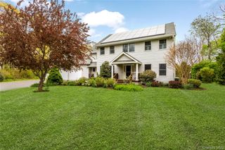 56 Lagoon Court W, South Jamesport, NY 11901