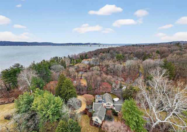 6 W Sunnyside Lane, Irvington, NY 10533