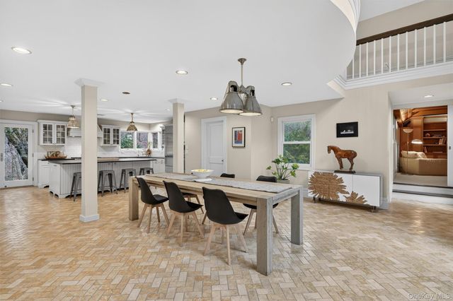 6 W Sunnyside Lane, Irvington, NY 10533