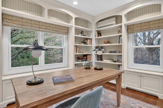 6 W Sunnyside Lane, Irvington, NY 10533