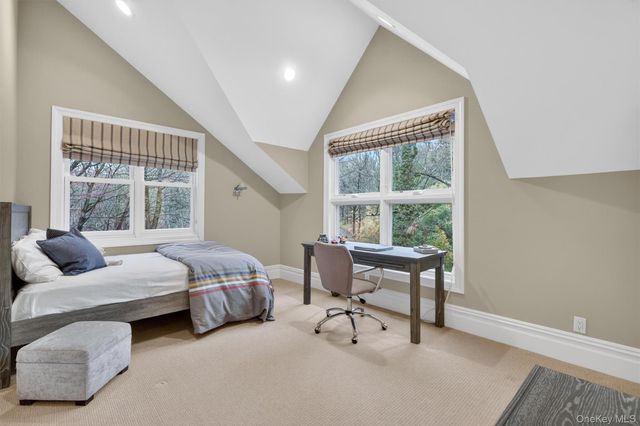 6 W Sunnyside Lane, Irvington, NY 10533