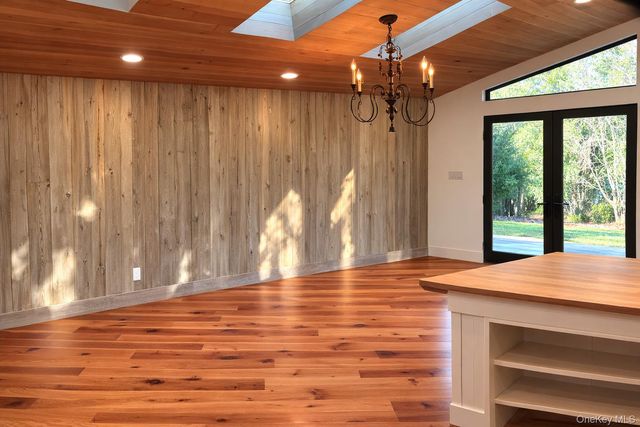 6 W Sunnyside Lane, Irvington, NY 10533