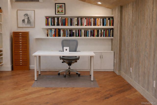 6 W Sunnyside Lane, Irvington, NY 10533