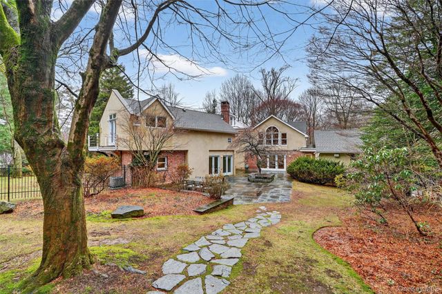 6 W Sunnyside Lane, Irvington, NY 10533