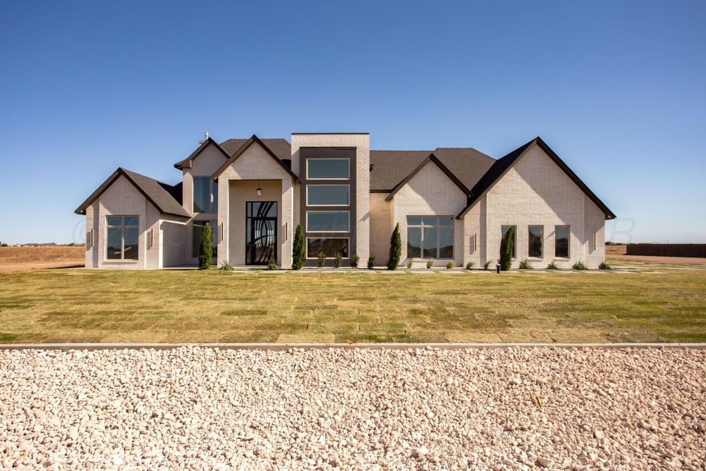 9400 WEDGEWOOD Avenue, Amarillo, TX 79119