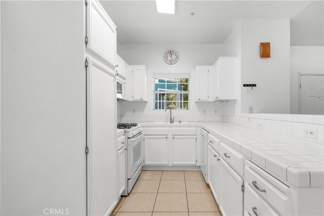 25538 Portola, Loma Linda, CA 92354