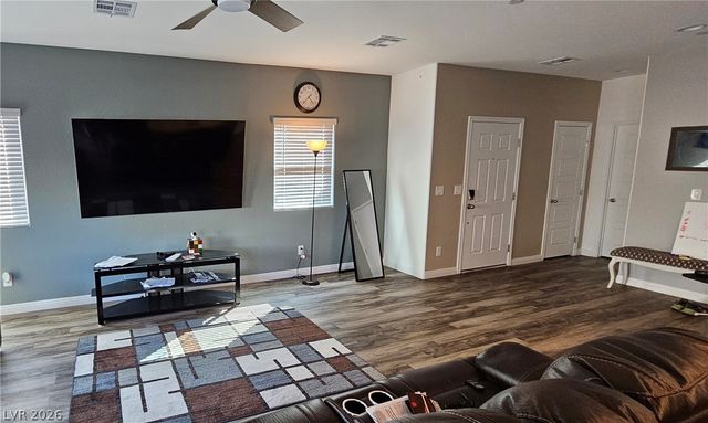 7050 Fossil Rim Street, North Las Vegas, NV 89084
