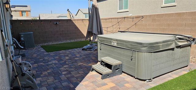 7050 Fossil Rim Street, North Las Vegas, NV 89084