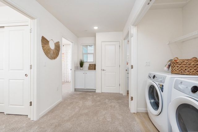 1492 Vintage Lane, Clovis, CA 93619