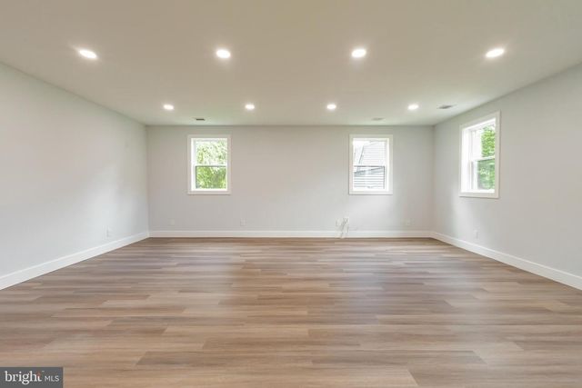 11 STOOPVILLE RD, Newtown, PA 18940