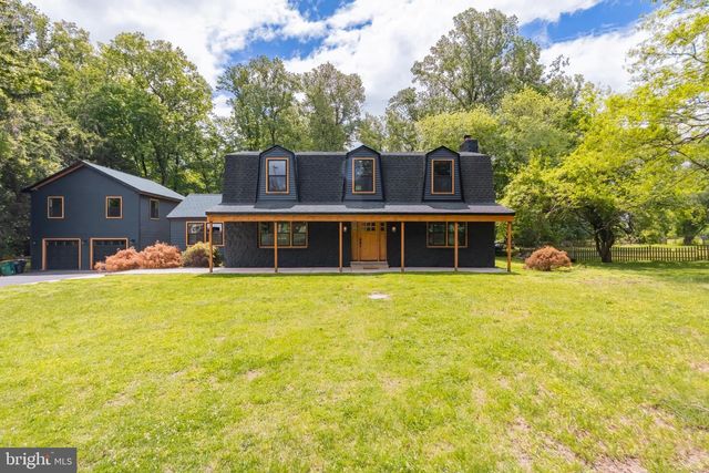 11 STOOPVILLE RD, Newtown, PA 18940