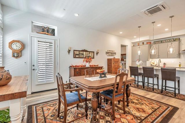 220 Waters Park Circle 201, San Mateo, CA 94403