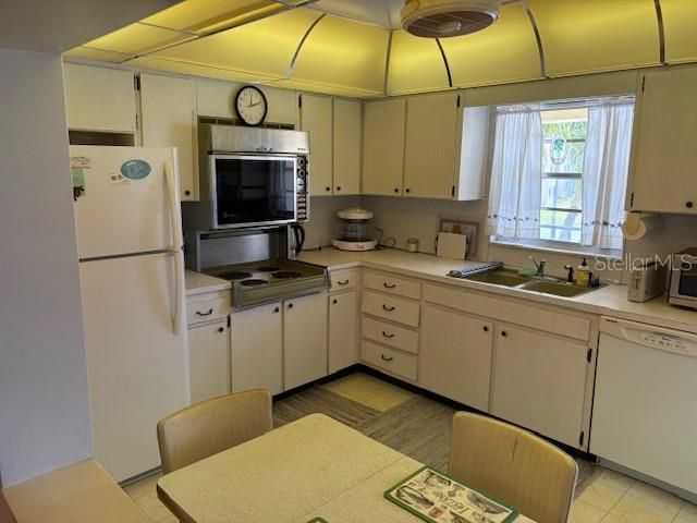 4700 COVE CIRCLE 203, St Petersburg, FL 33708