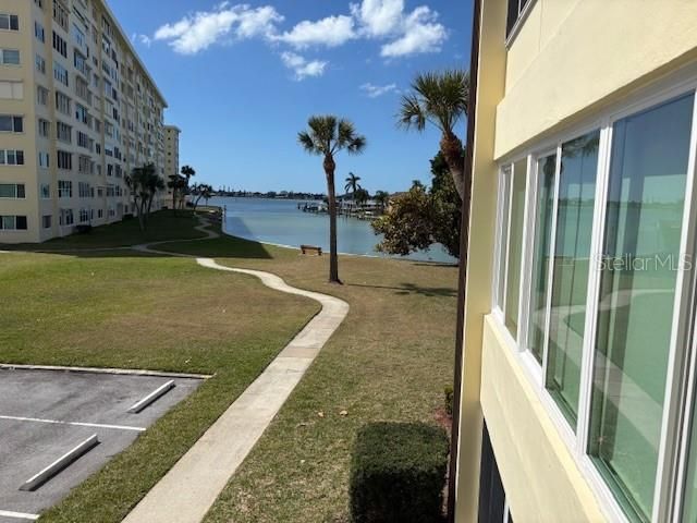 4700 COVE CIRCLE 203, St Petersburg, FL 33708