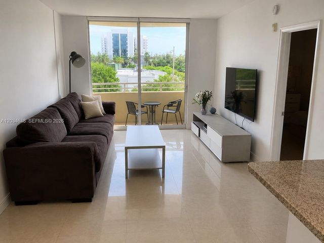 18800 NE 29th Avenue 305, Aventura, FL 33180
