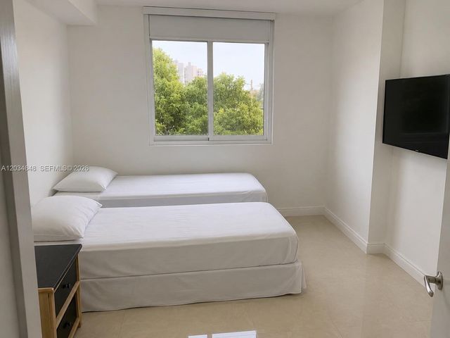 18800 NE 29th Avenue 305, Aventura, FL 33180