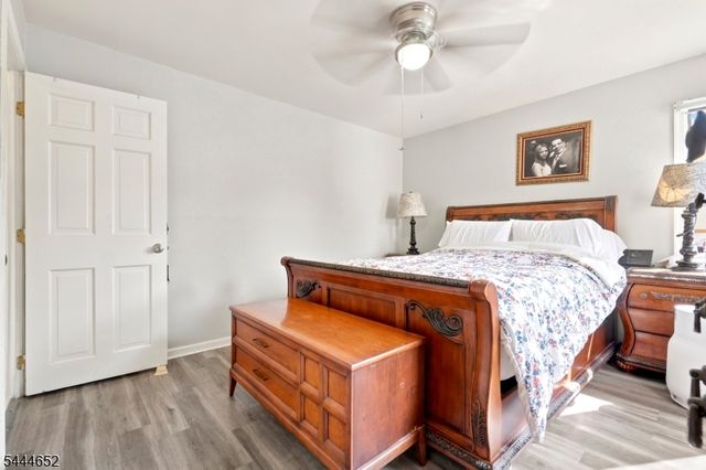 28 Brookhill Ter, Clifton City, NJ 07013