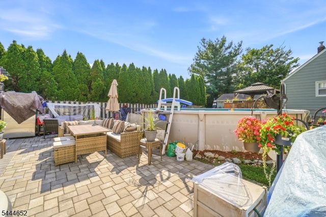 28 Brookhill Ter, Clifton City, NJ 07013