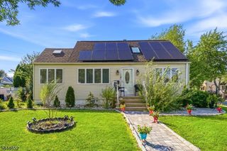 28 Brookhill Ter, Clifton City, NJ 07013