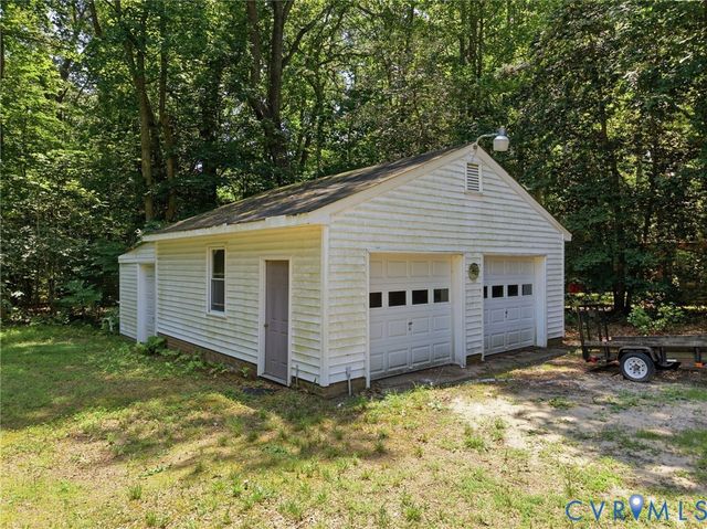 10111 Tunstall Rd, New Kent, VA 23124