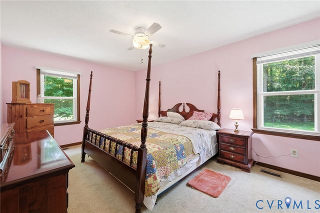 10111 Tunstall Rd, New Kent, VA 23124