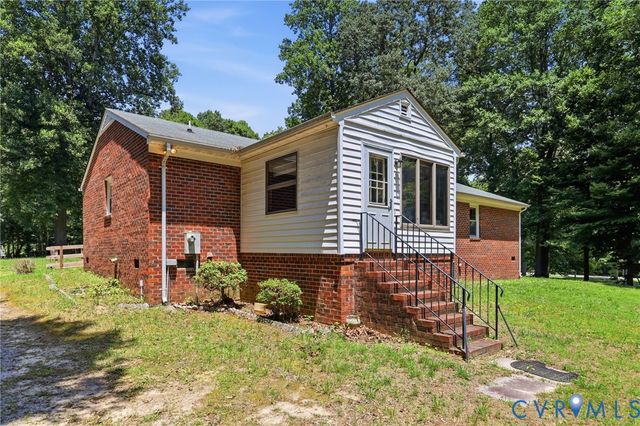 10111 Tunstall Rd, New Kent, VA 23124