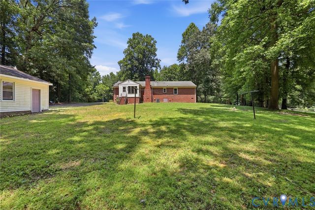 10111 Tunstall Rd, New Kent, VA 23124